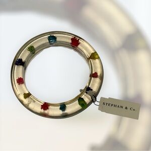 Stephan & Co. NWT Acrylic Bangle With Inset Flowers